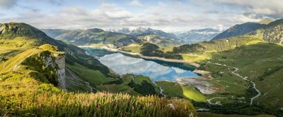 Lac de Roselend ©Thibaut Blais - collection FFCAM Lac de Roselend ©Thibaut Blais - collection FFCAM