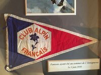 1950 - Fanion Club alpin français  Annapurna 1950 - Fanion Club alpin français  Annapurna